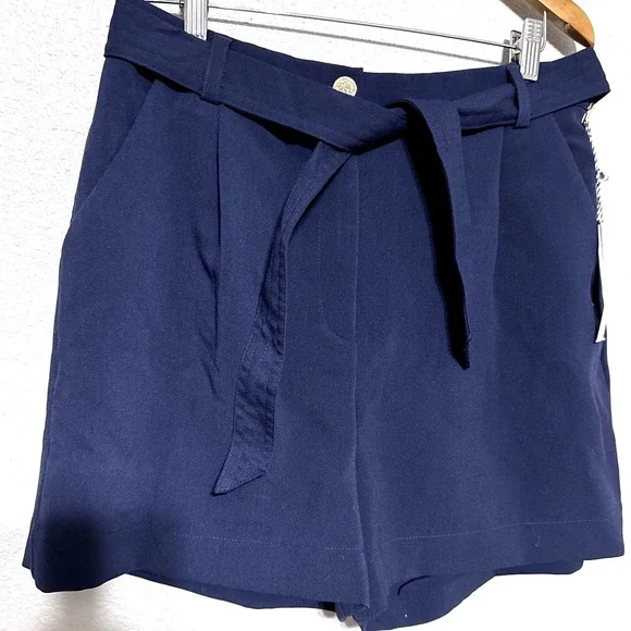 Draper James Navy Blue Belted Dress Shorts Women Large Wide Leg High Waist NWT - Picture 3 of 7